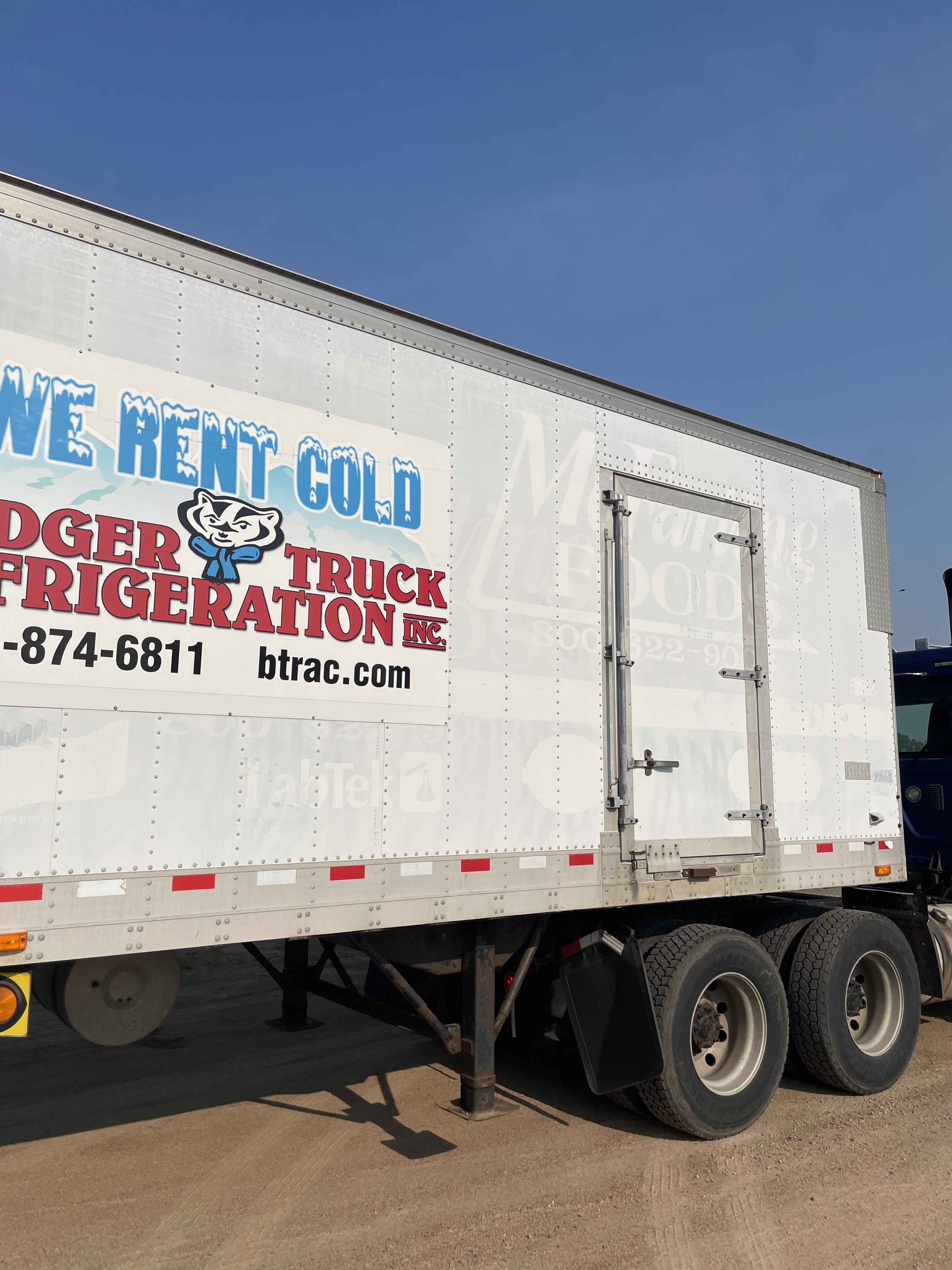 32 Foot Refrigerated Trailer Rental – BT-2232 - Image 5
