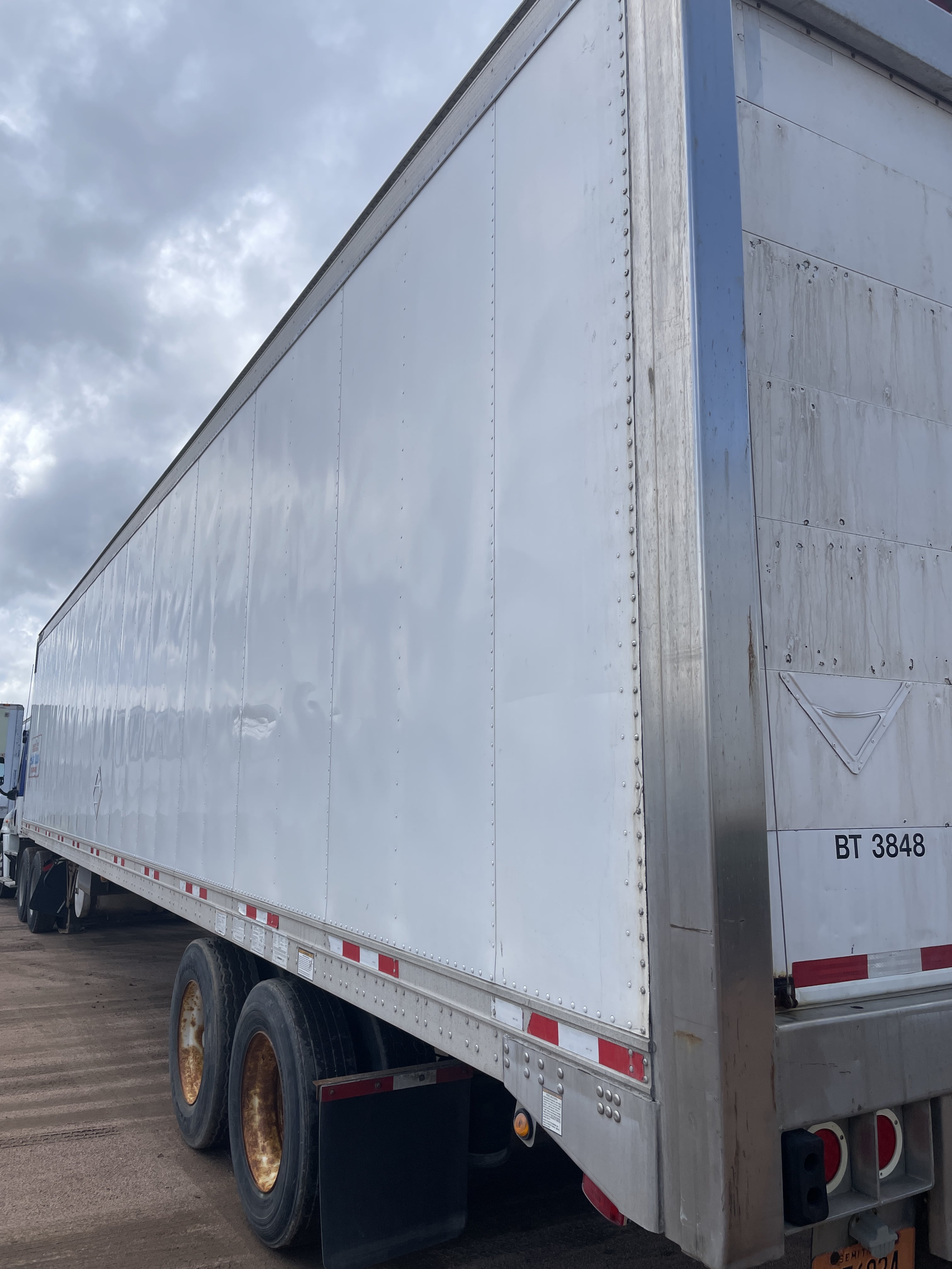 48 Foot Refrigerated Trailer Rental (BT-3848) BTRAC