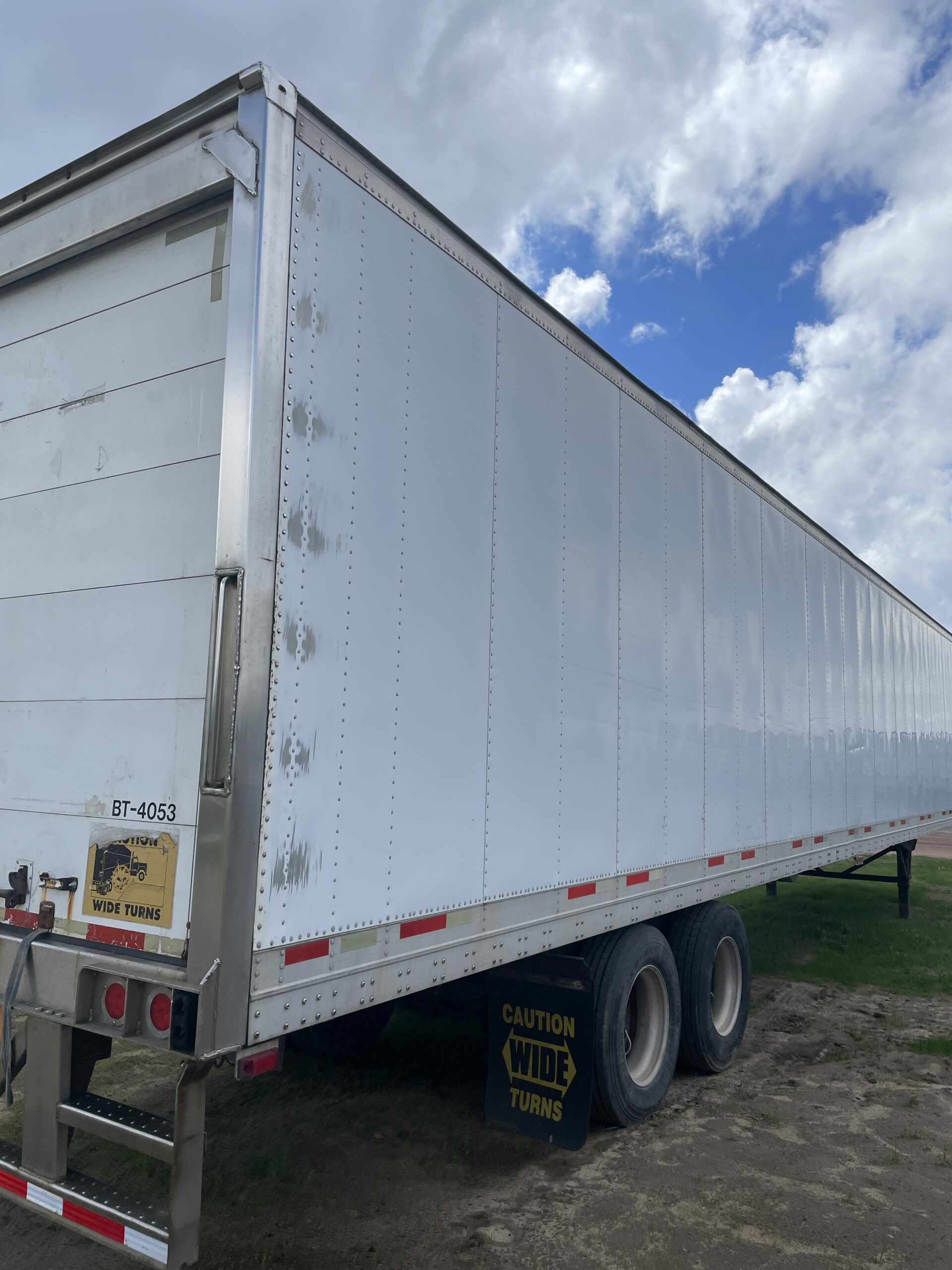 53 Foot Refrigerated Trailer Rental – BT-4053