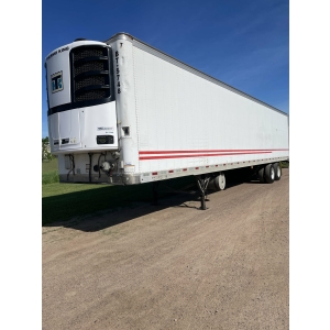 48 foot refrigerated trailer rental BT-5748 diesel unit with lift gate in Eau Claire Wisconsin